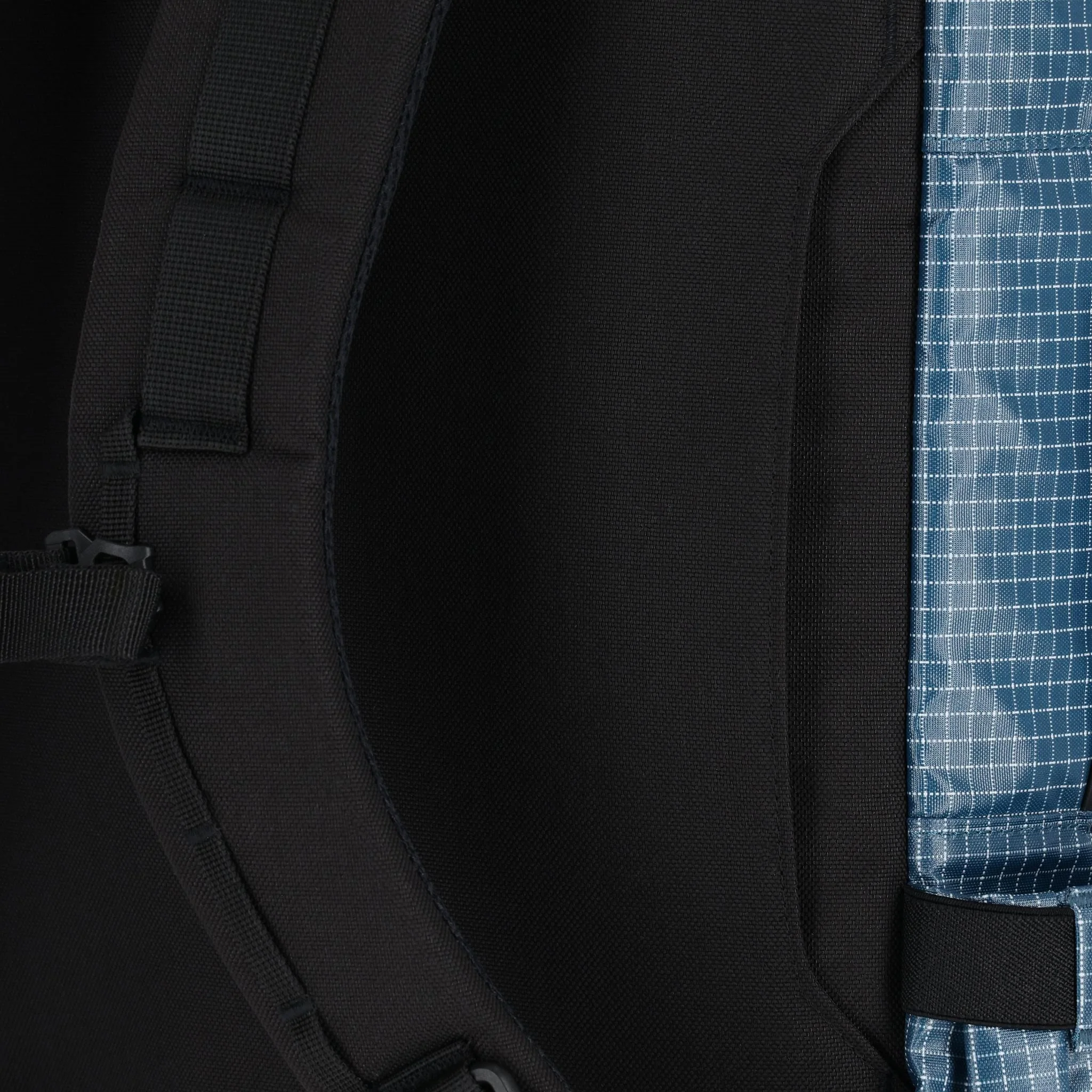 Apex Global Travel Bag 30L - Final Sale - Image 19