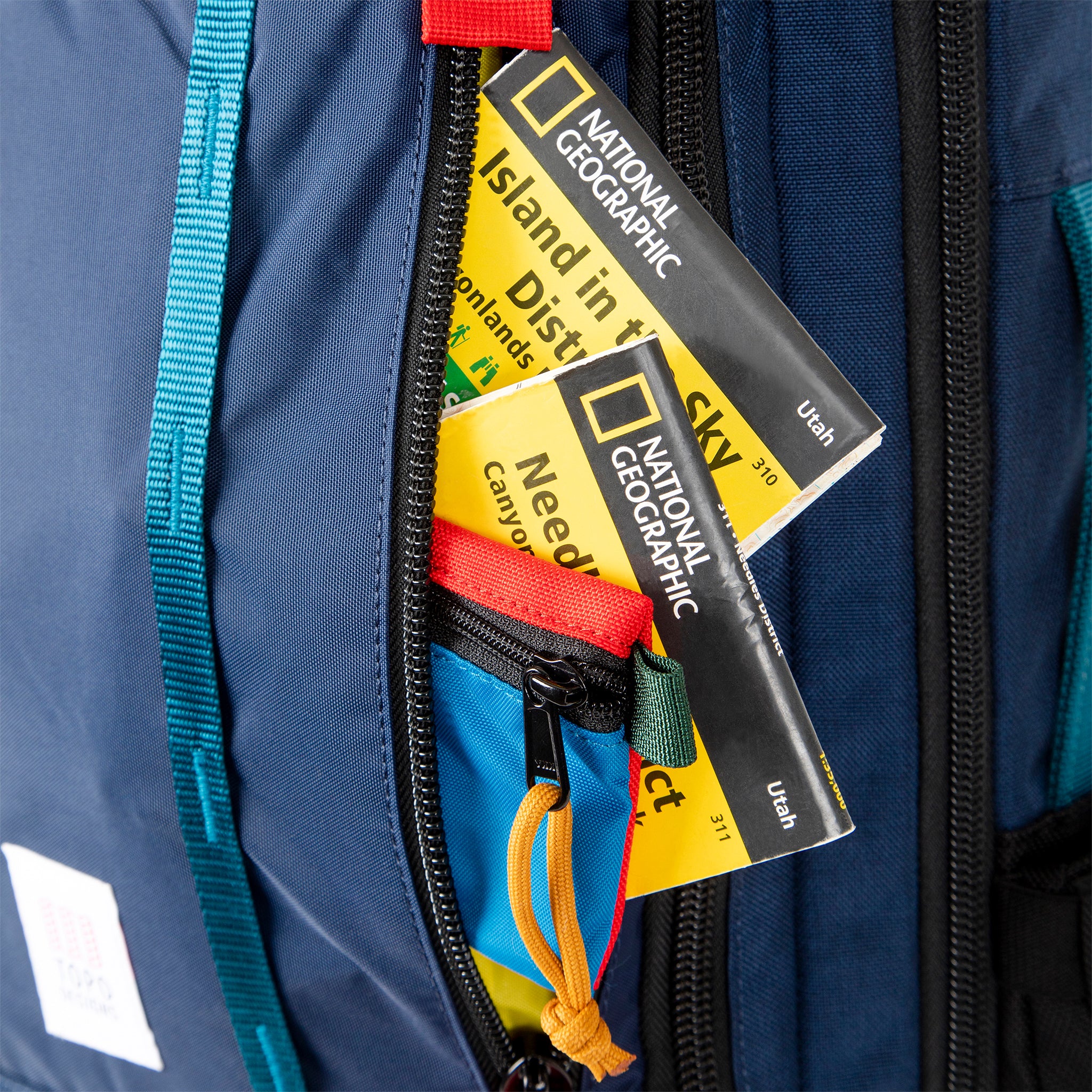 Global Travel Bag 30L - Image 44
